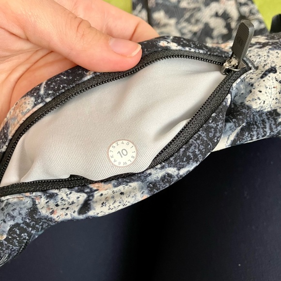 LULULEMON Speed Up Crop Spring Bloom Multi Size 10 - Picture 7 of 7